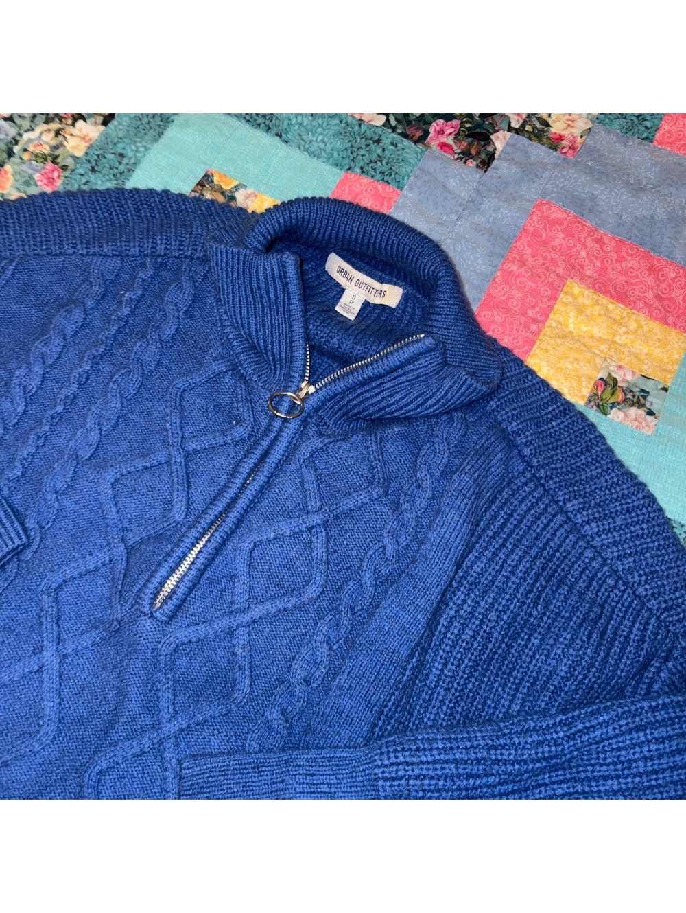 Urban Outfitters Woman’s S Blue Cable Knit Crop Half-Zip Sweater Size Small - Picture 2 of 8